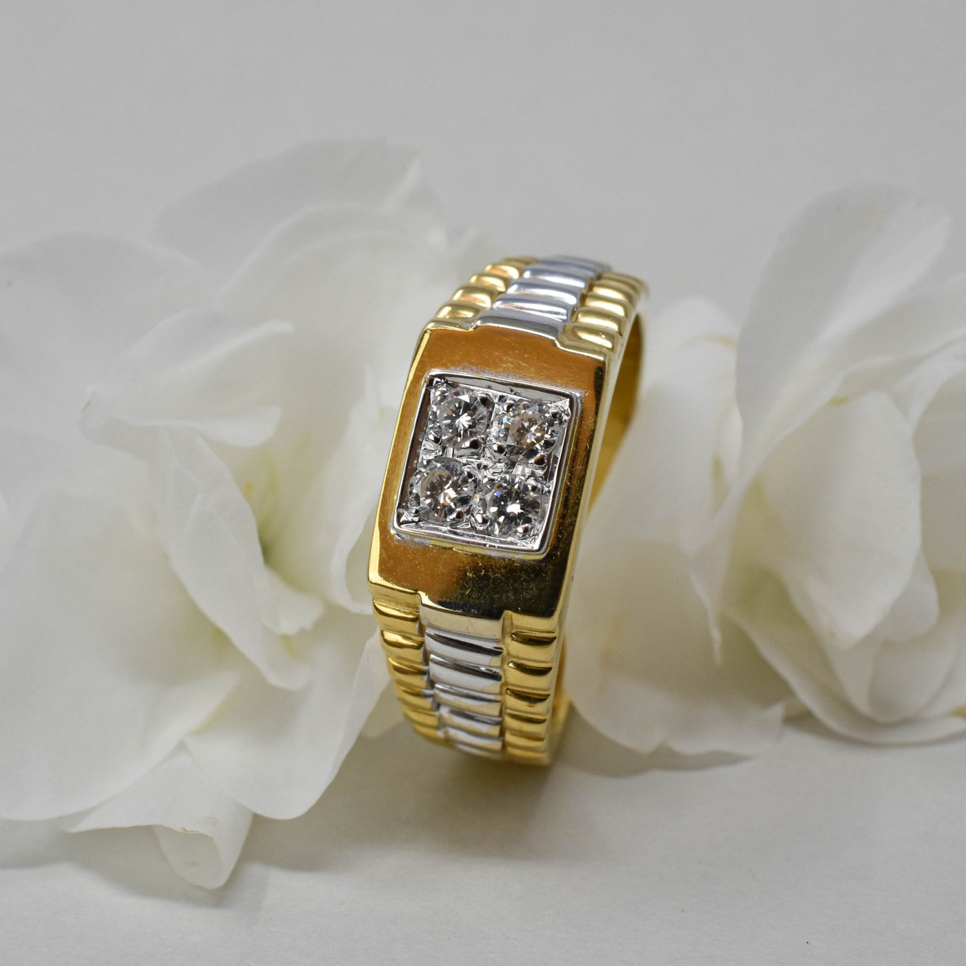 Anello vintage anni '40 inoro giallo, oro bianco e brillanti