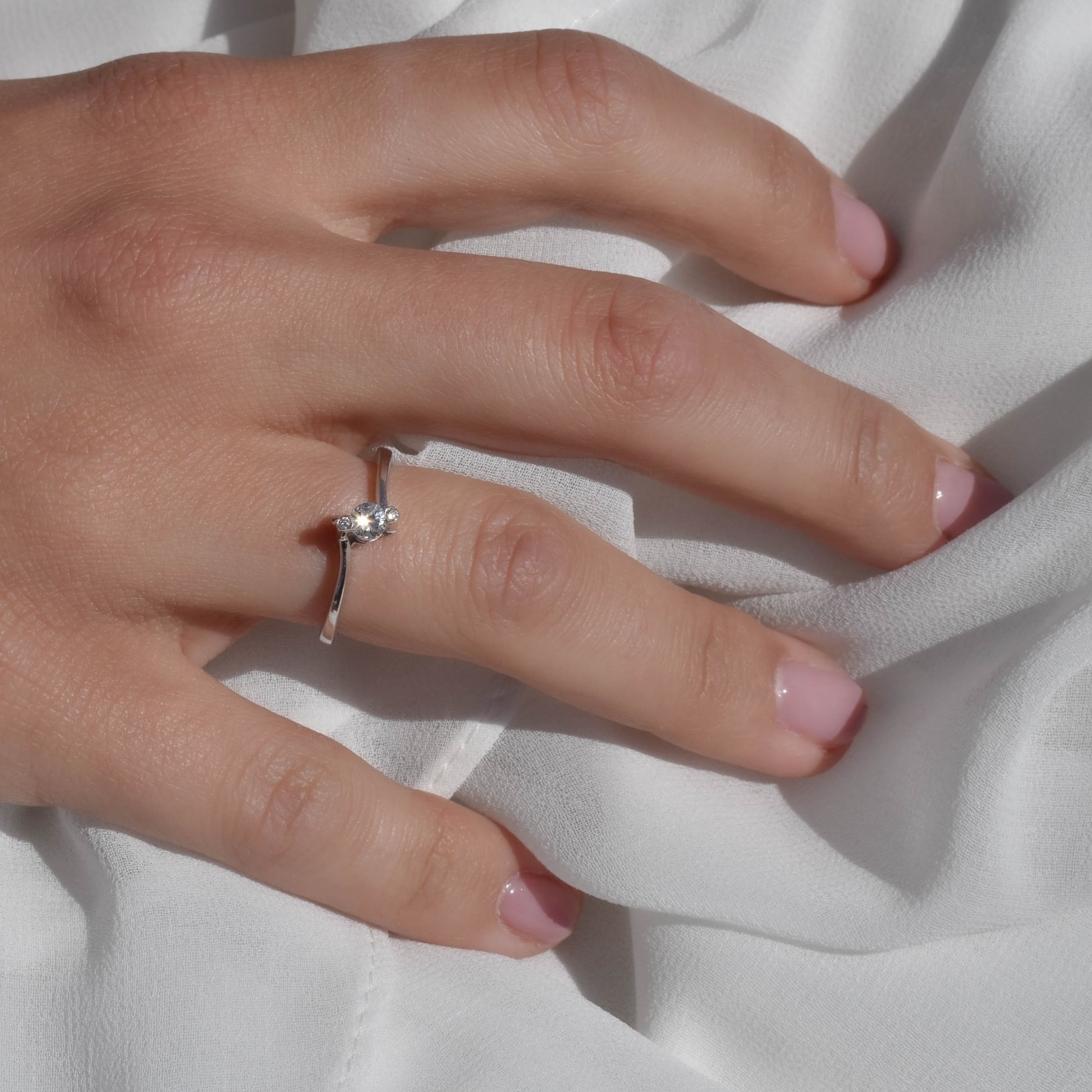Anello solitario fantasia di billanti da 0,20 ct