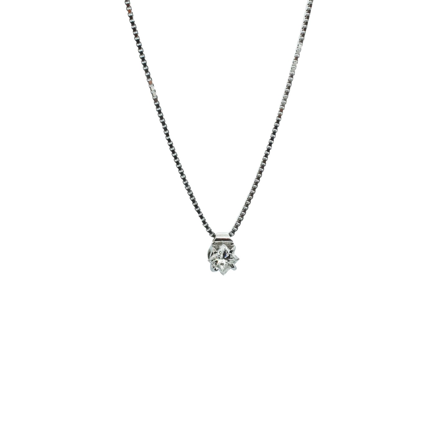 Collana punto luce con diamante a taglio princess