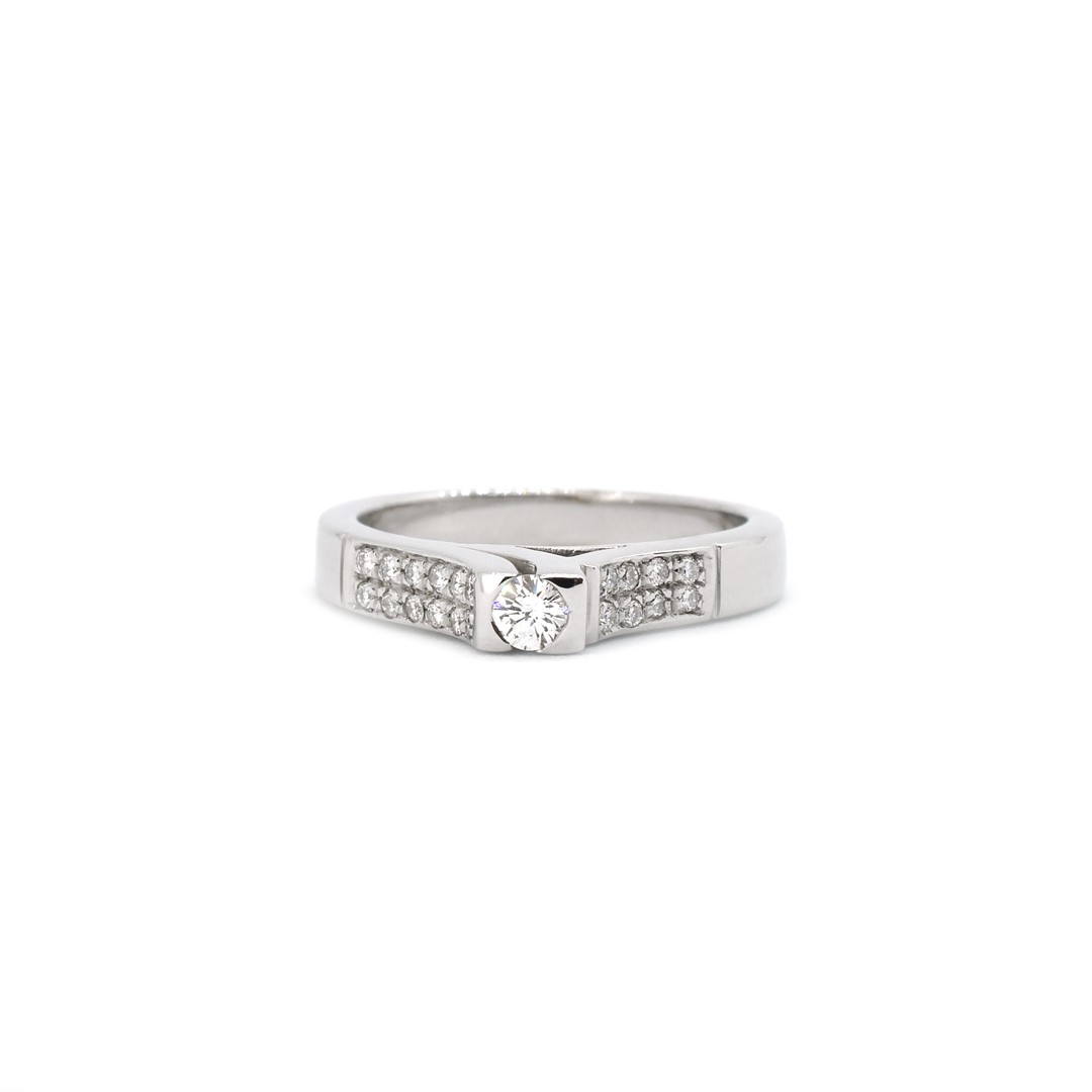 Anello fantasia di brillanti