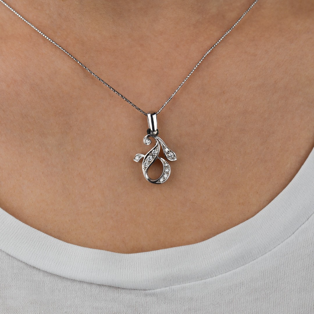 Collana punto luce fantasia