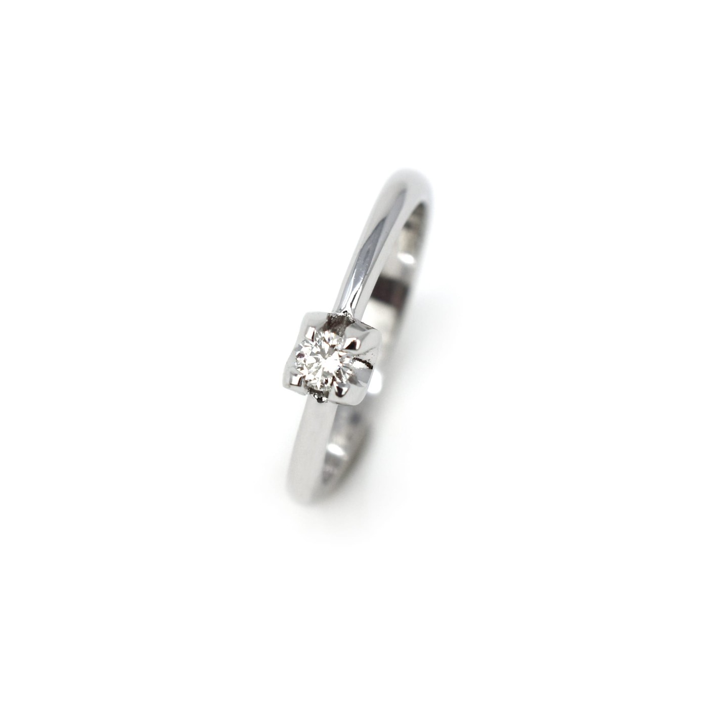Anello con brillante