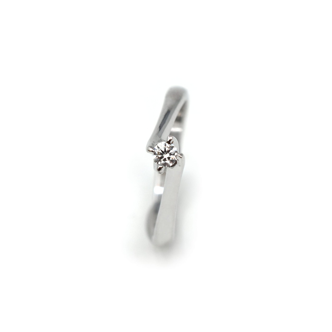 Anello con brillante