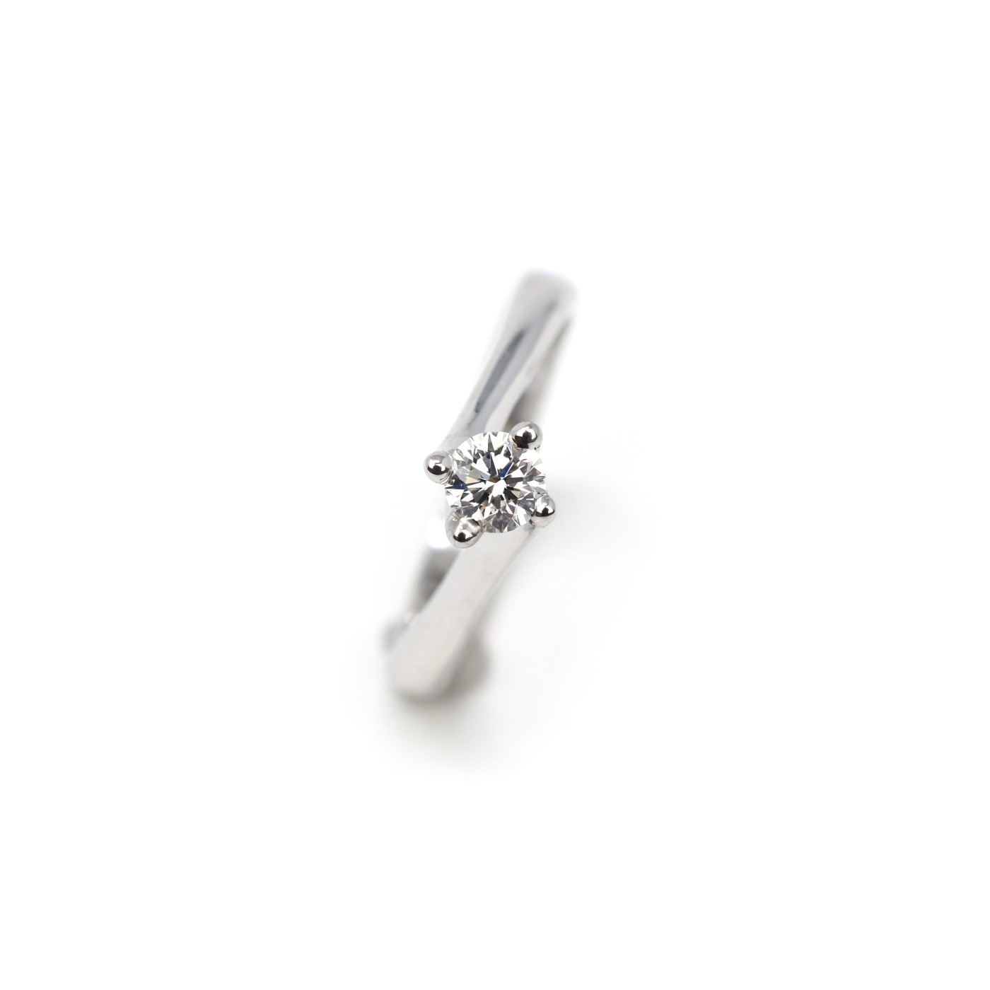 Anello con brillante da 0,26 ct