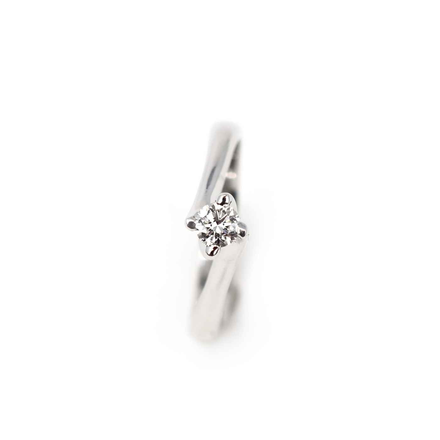 Anello solitario brillante da 0,19