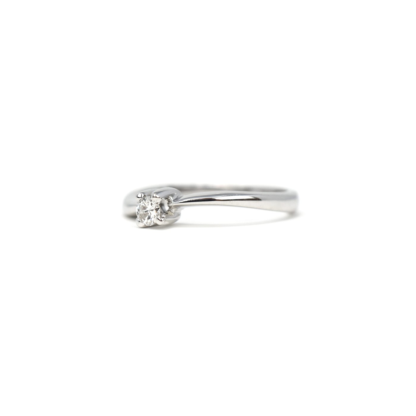 Anello con brillante