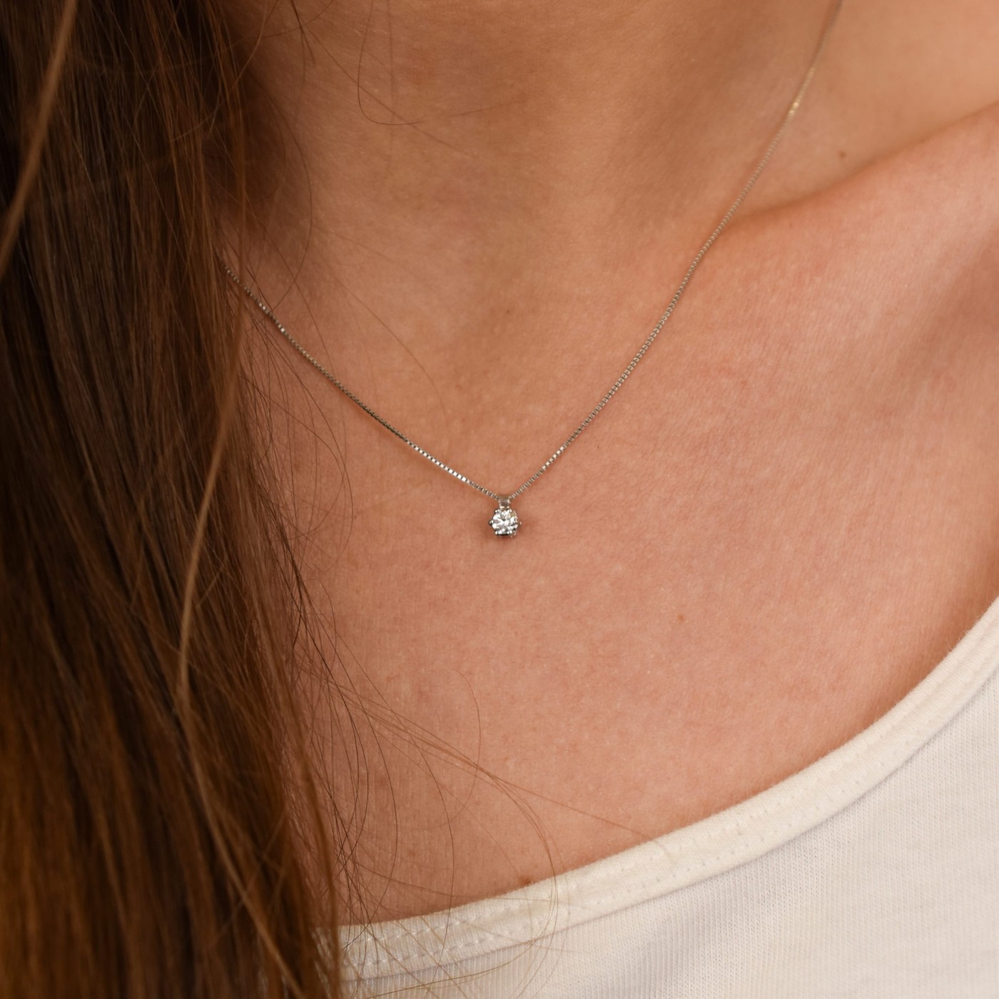 Girocollo con brillante