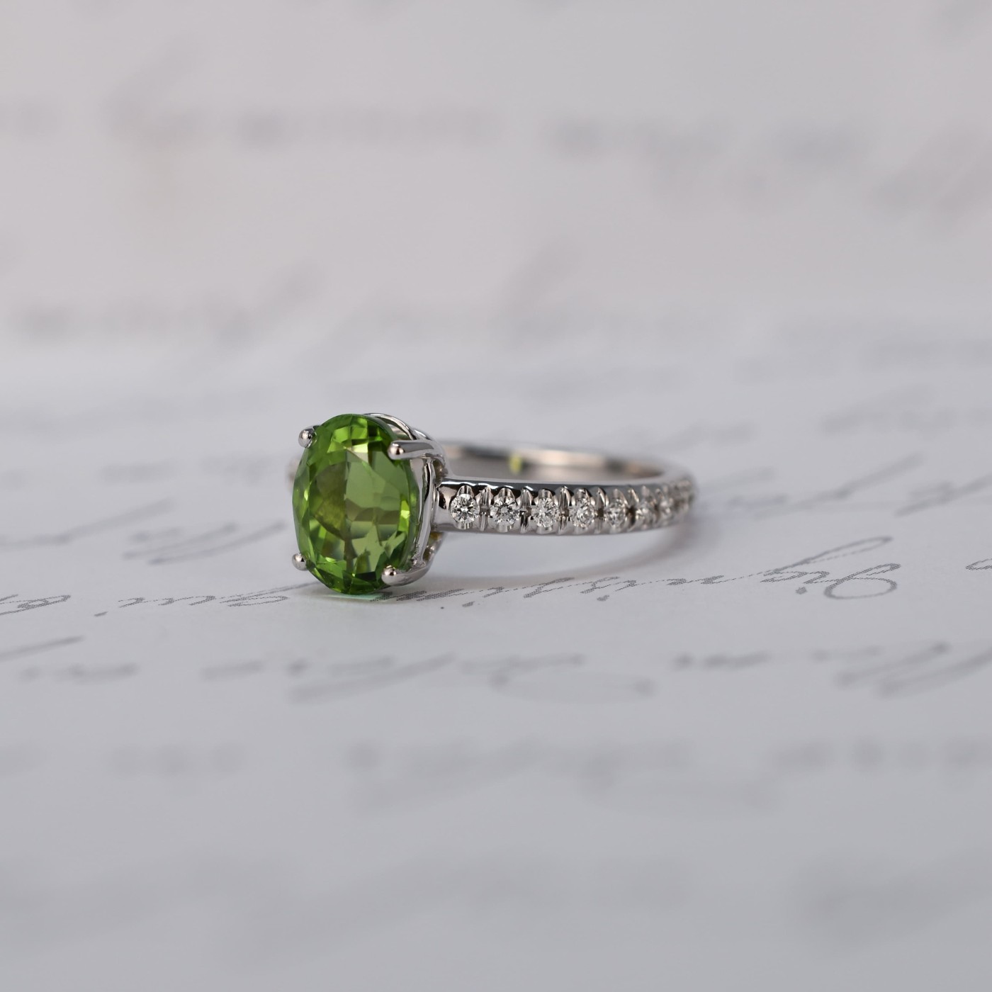 Anello tormalina verde brasiliana 2,41 e brillanti